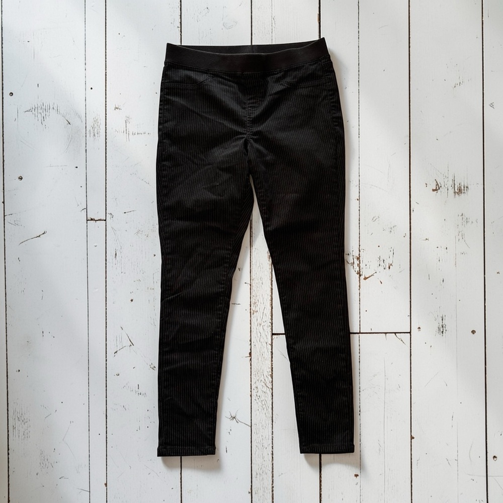 No Boundaries Black Pinstripe Skinny Pants Size L 11/13 Pull-On Stretch Career W - Picture 9 of 10